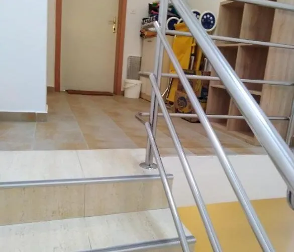 Tonko - S Balkonom Apartment Zaton (Zadar)