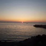 Tonko - S Balkonom 扎顿