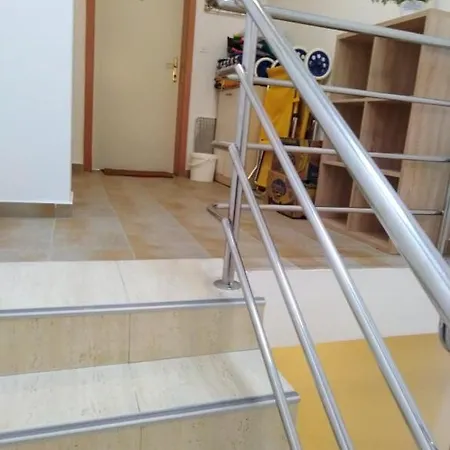 Tonko - S Balkonom Apartment Zaton (Zadar)