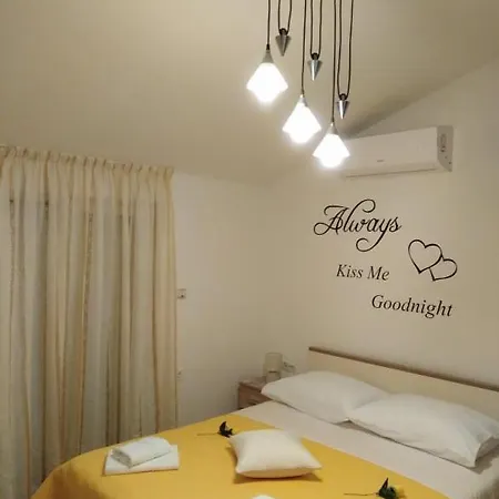 Apartment Tonko - S Balkonom Zaton (Zadar)