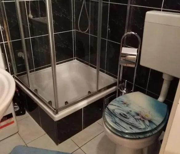 Tonko - S Balkonom דירה