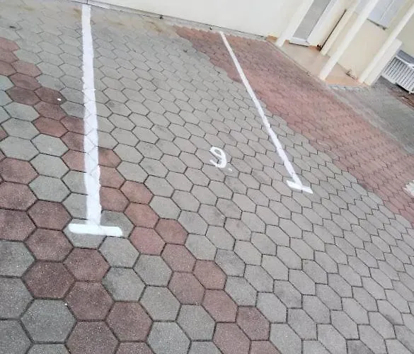 Tonko - S Balkonom דירה